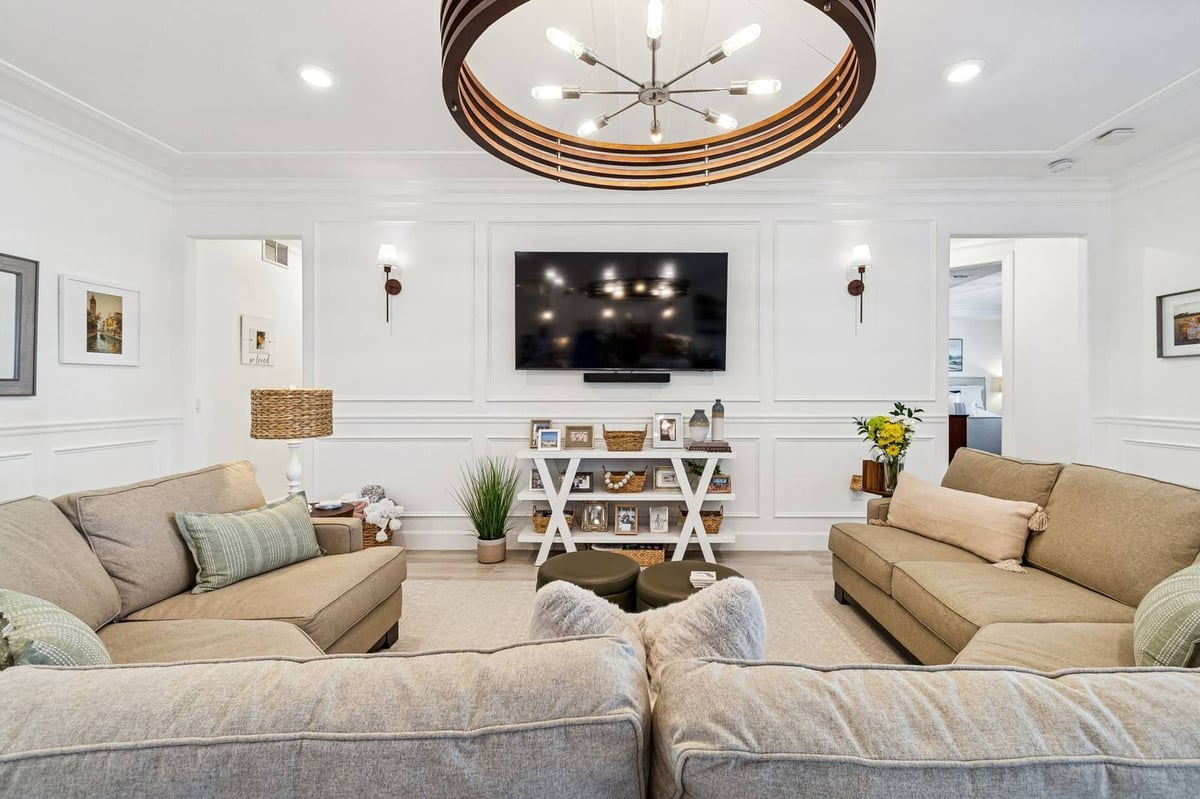 chester trail lakewood ranch family room seating area