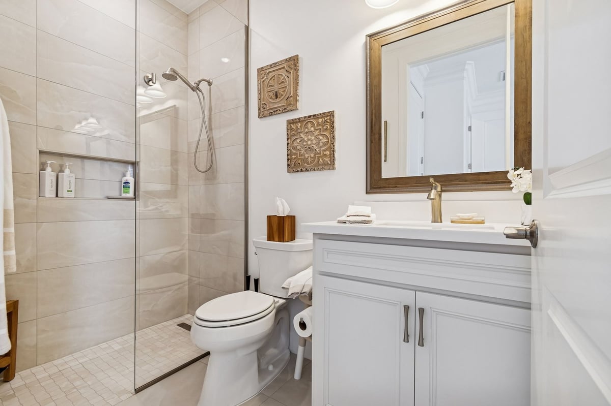 chester trail lakewood ranch guest bathroom walk in shower