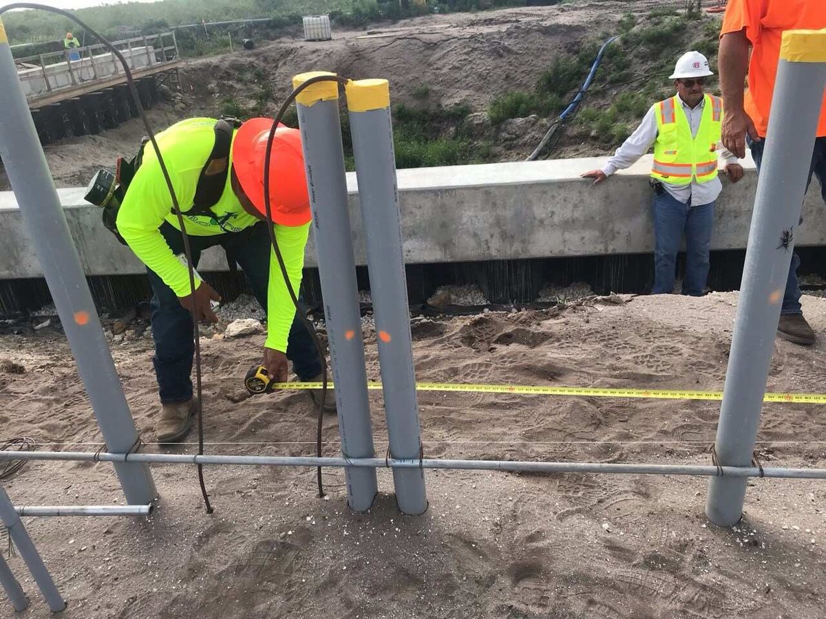 annex-restoration-everglades-conduit-pipe-placement-measuring