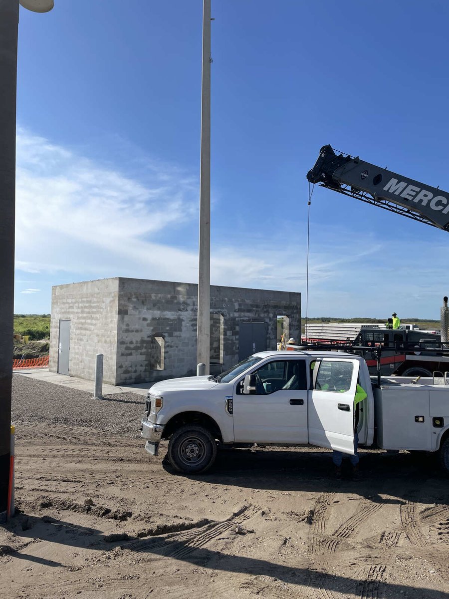 annex-restoration-everglades-crane-truck-building-shell