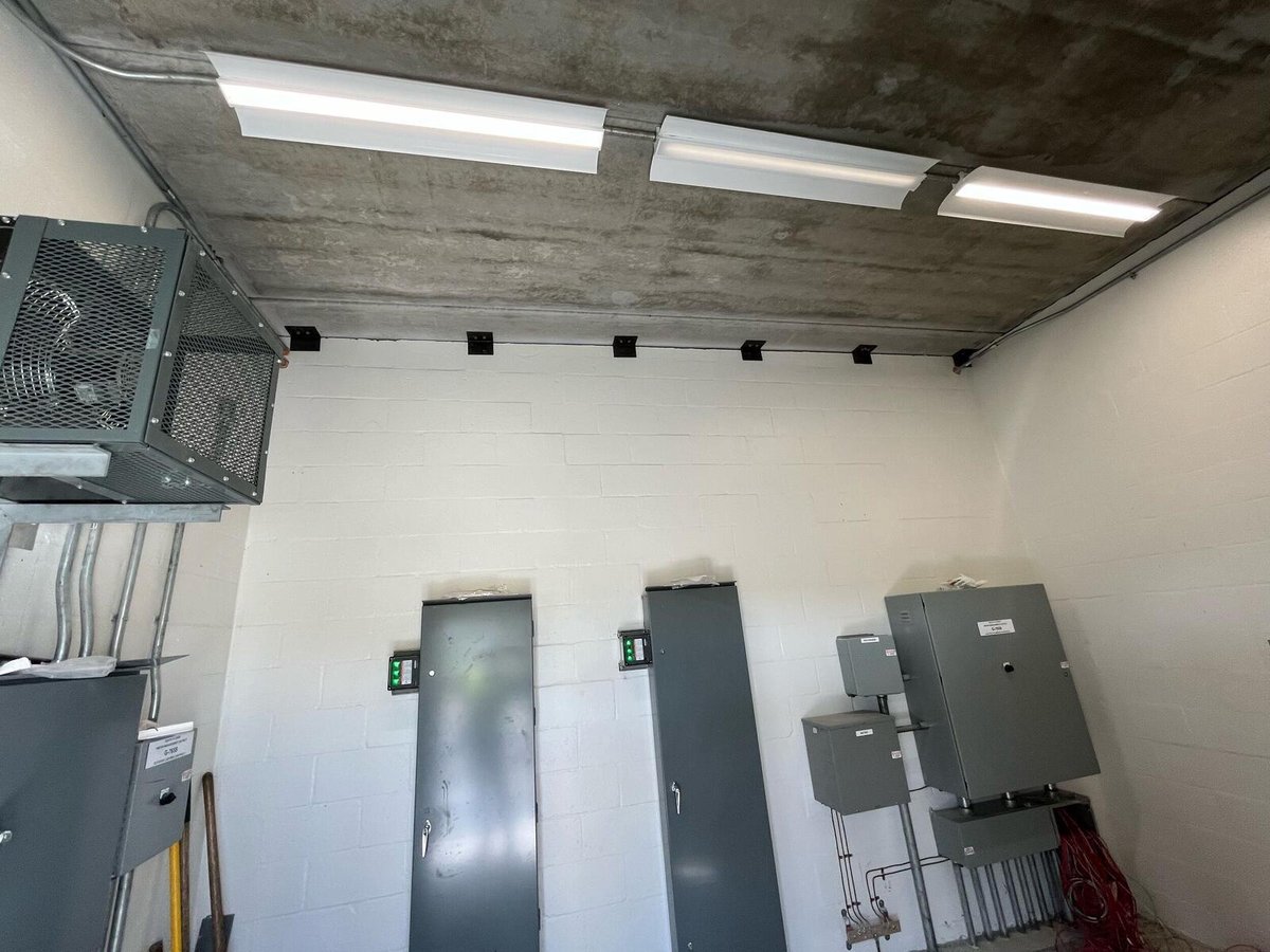 annex-restoration-everglades-electrical-panels-ceiling-lights-room