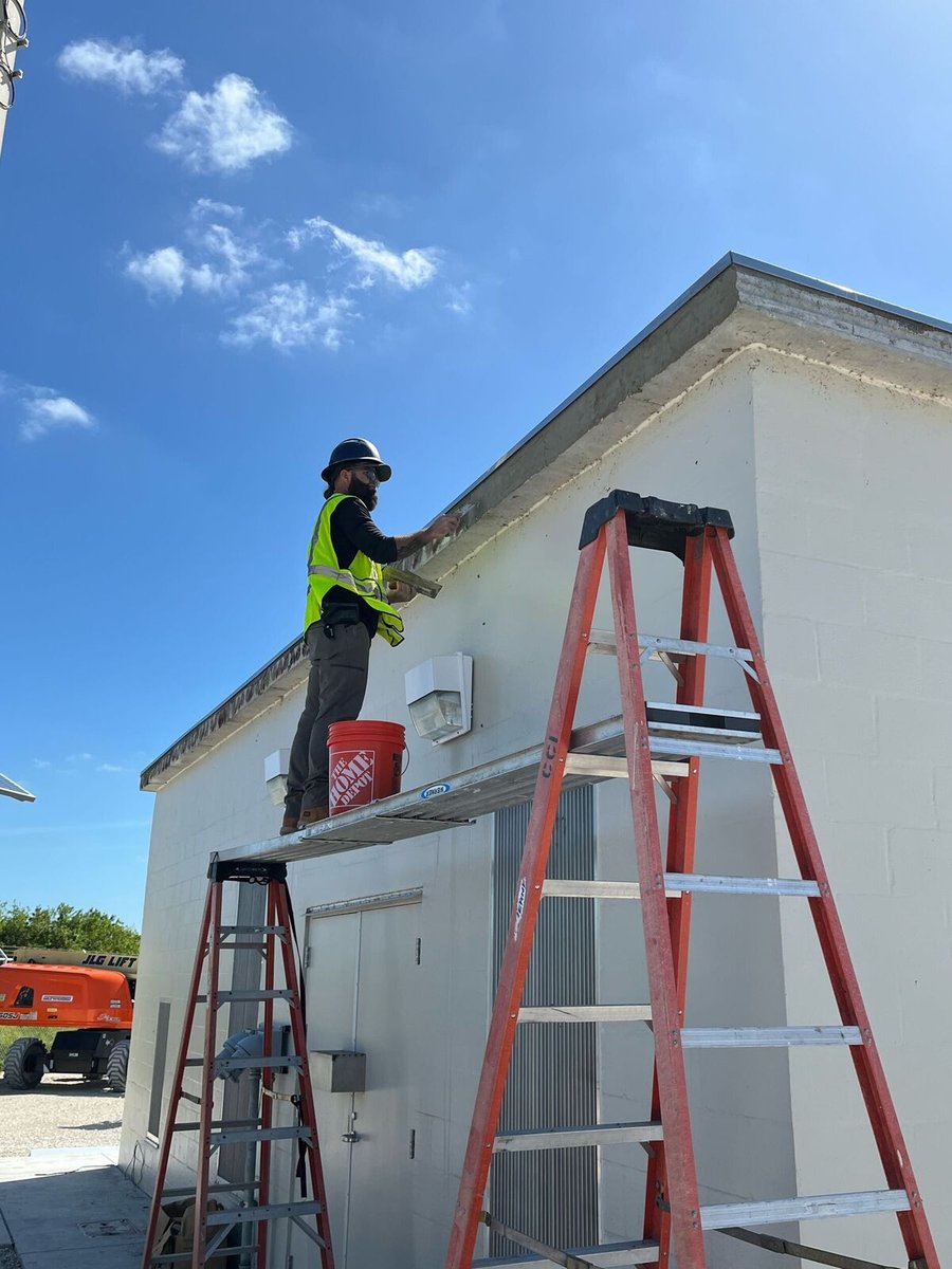 annex-restoration-everglades-scaffold-roof-edge-sealing