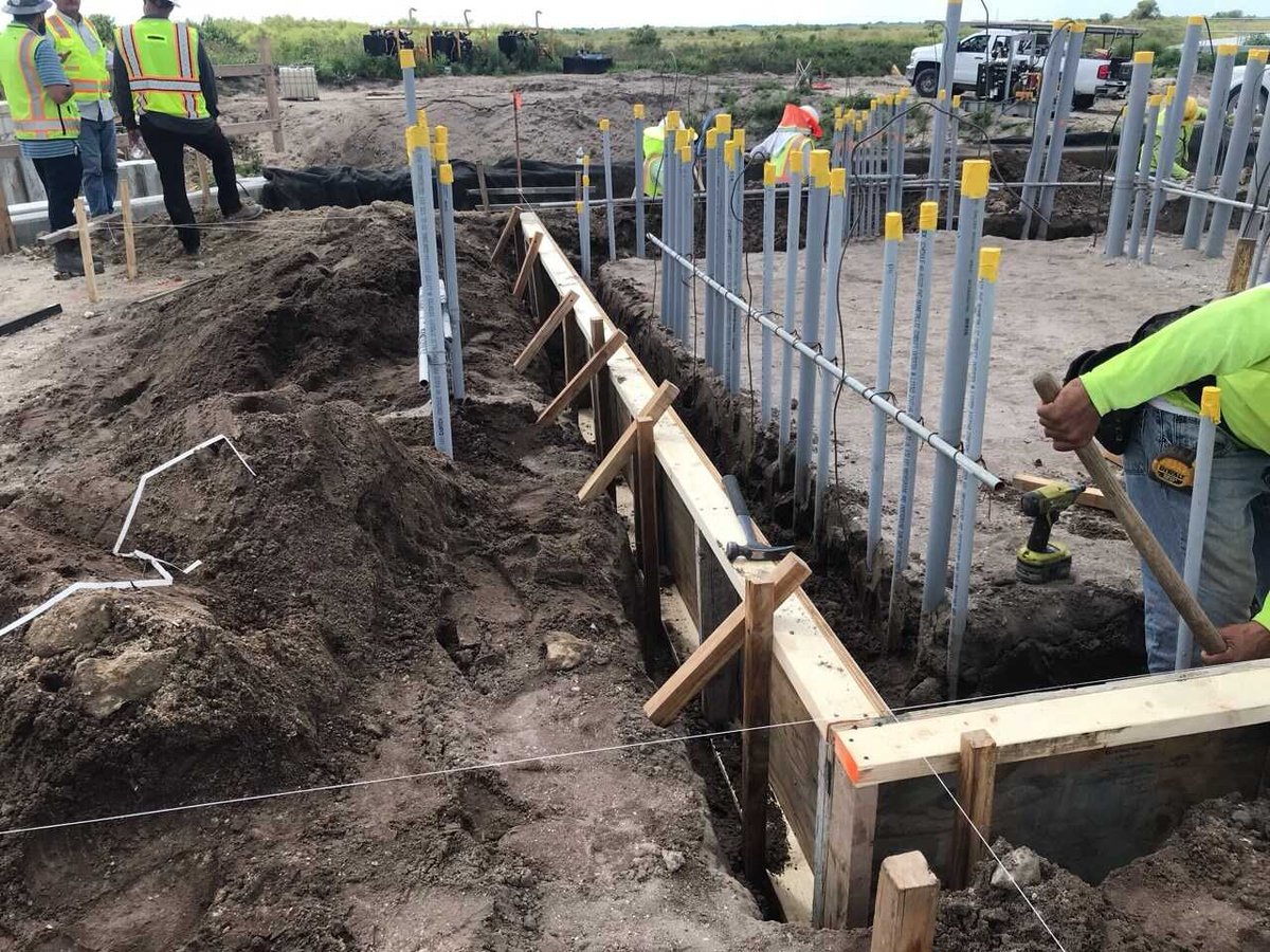 annex-restoration-everglades-trench-formwork-conduit-pipes-crew