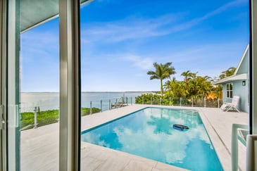 Harnessing the Gulf Coast Light: Maximizing Views in Your Bradenton, FL Custom Home Build