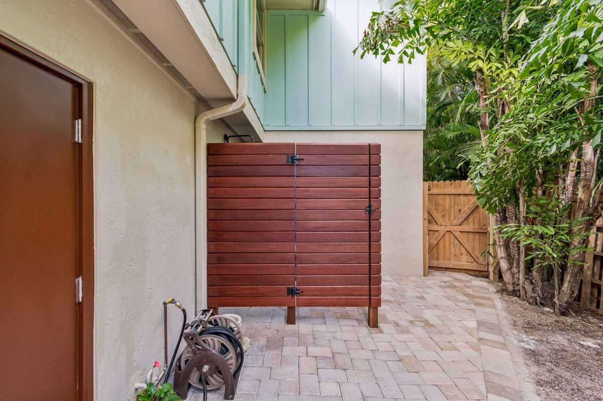 Exterior Outdoor Shower Enclosure Cedar Wood